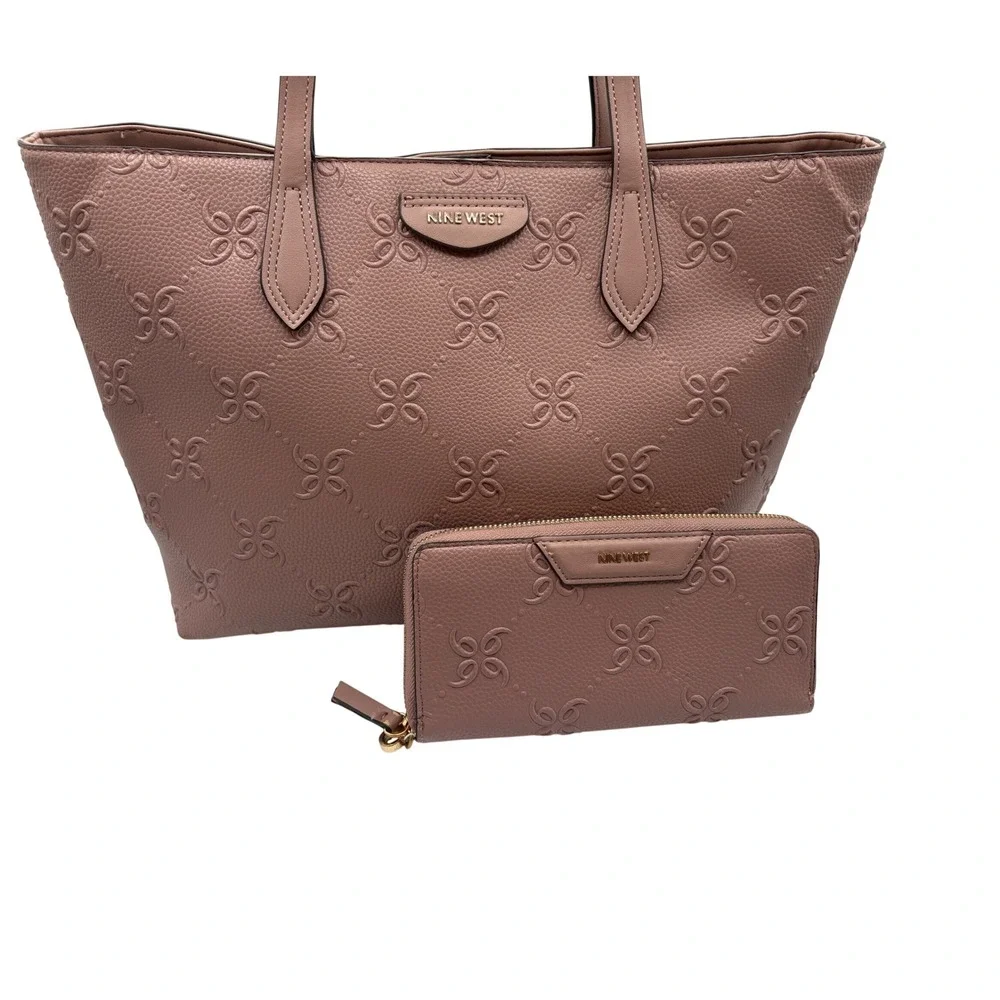 Nine West Tote Bag & Wallet Set Womens Large Rose Pink Good Embossed Floral Logo